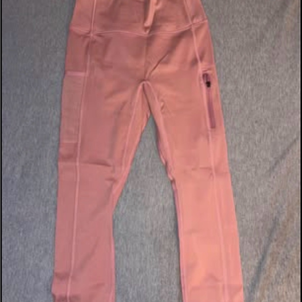 BRAND NEW WITH TAGS Fabletics Women’s Trinity High-Waisted Utility Leggings